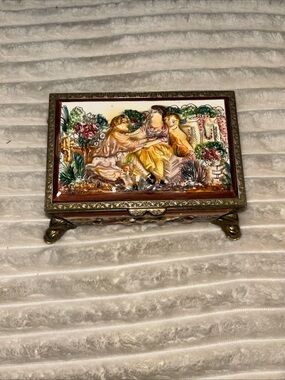 Antq Capodimonte Reuge Music Trinket Jewelry Box Porcln w Gold Metal Frame